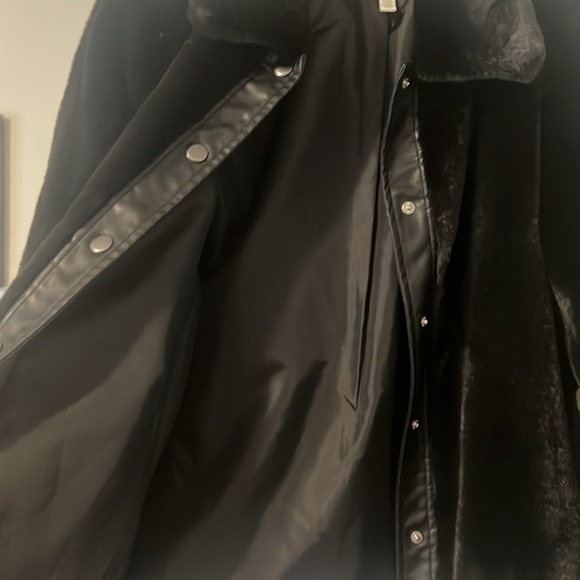 Faux Fur Jacket - Picture 3 of 5